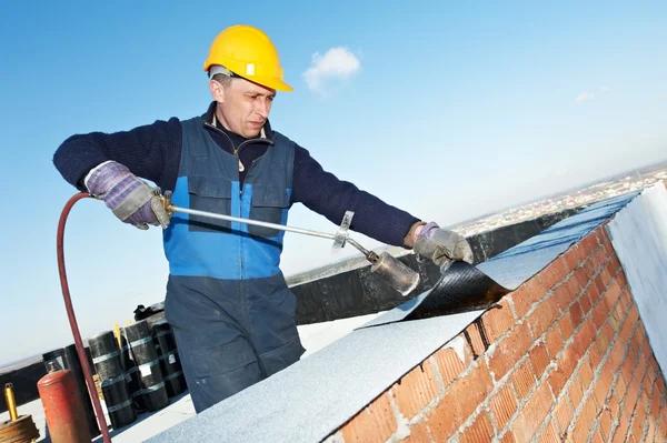 Roof Repair Contractors: Quality Work, Affordable Prices