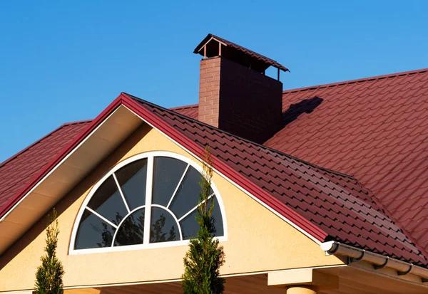 Evaluating Roofing Replacement Contractors: What to Look For