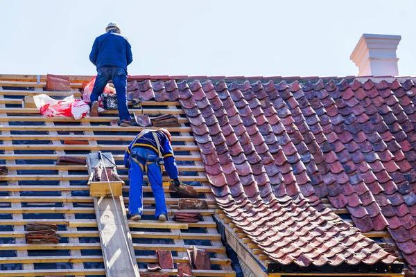 Experienced Roofers Serving Louisville and Beyond