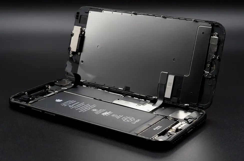 Which iPhone Battery Lasts Longer? OEM vs Third-Party Performance Test
