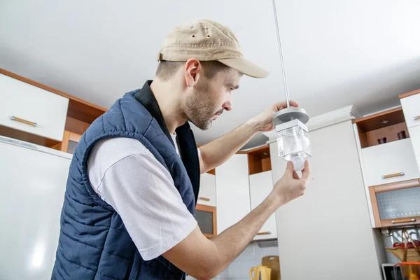 High Quality Electrical Fixture Installation with Safety Standards
